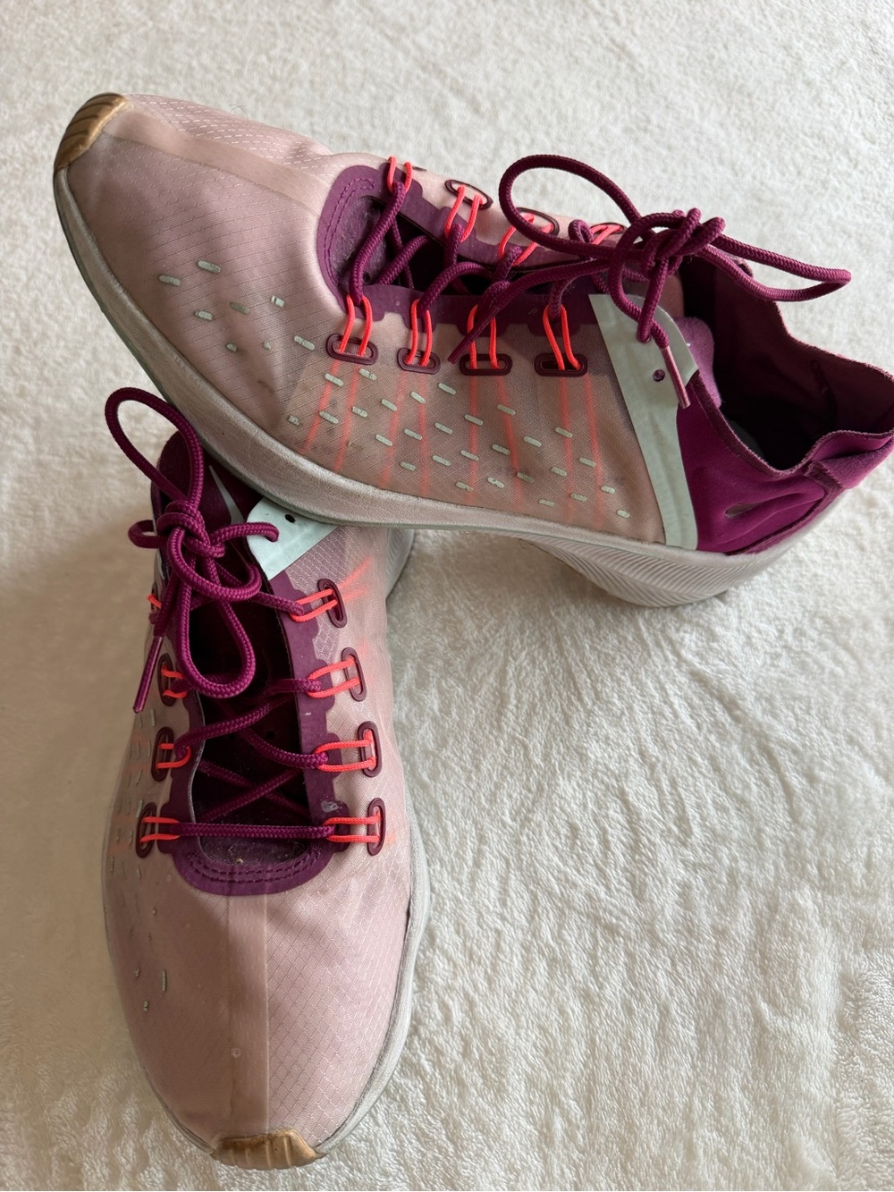 Nike Women’s Pink and Burgundy Athletic Sneakers